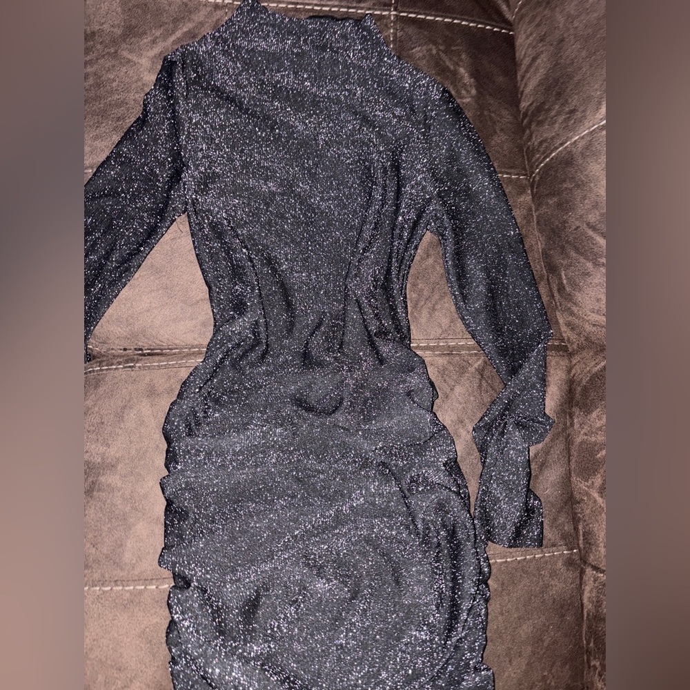 Dress - Picture 5 of 5